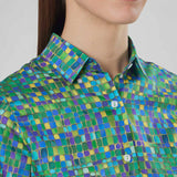 Camicia verde per donna elegante particolare