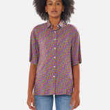 Camicia maniche corte donna particolare, colori verde blu amaranto estiva, fantasia geometrica
