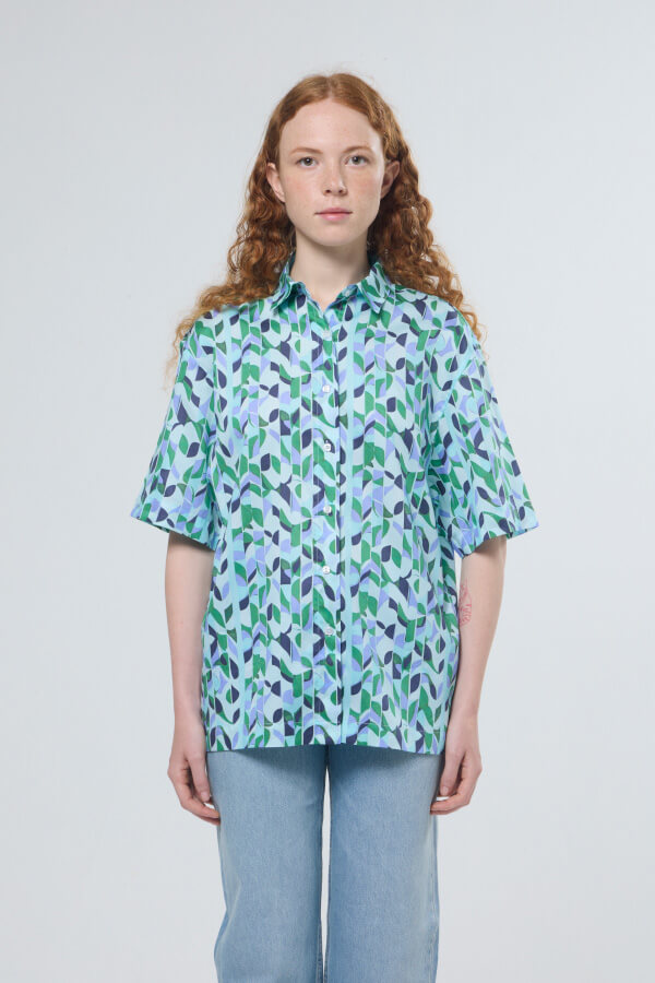 Camicie donna leggere eleganti particolari e colorate con stampe vivaci e tagli moderni