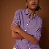 Camicia maniche corte mezze maniche donna particolare divertente colori azzurro e fucsia estiva, fantasia moderna