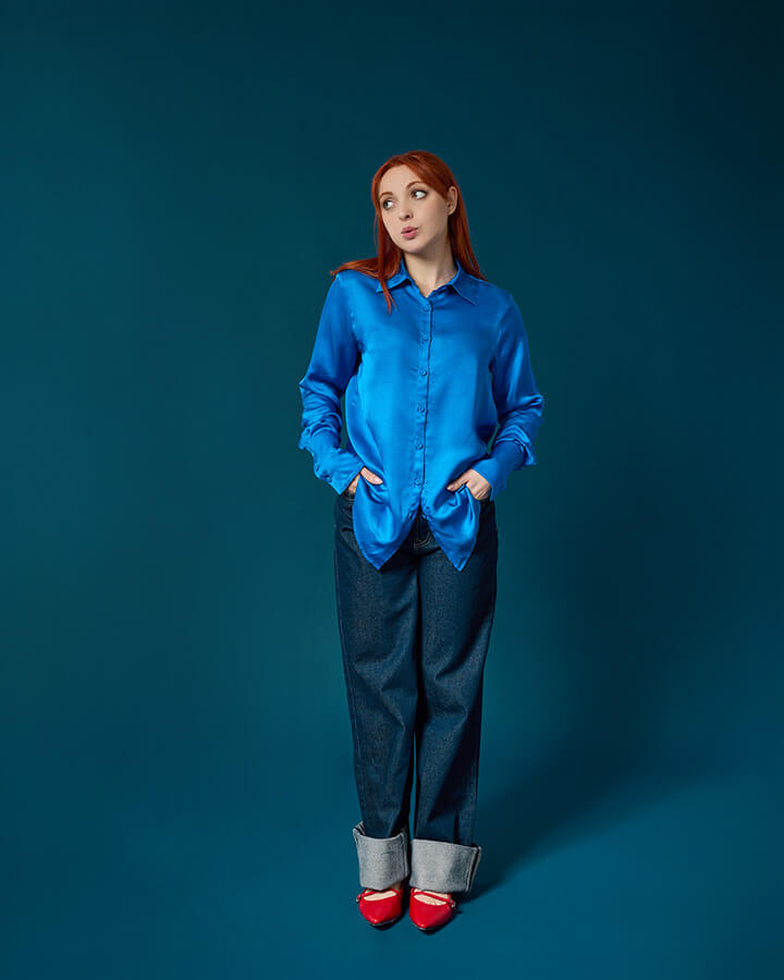 camicia blusa blu in satin di viscosa particolare elegante per donna