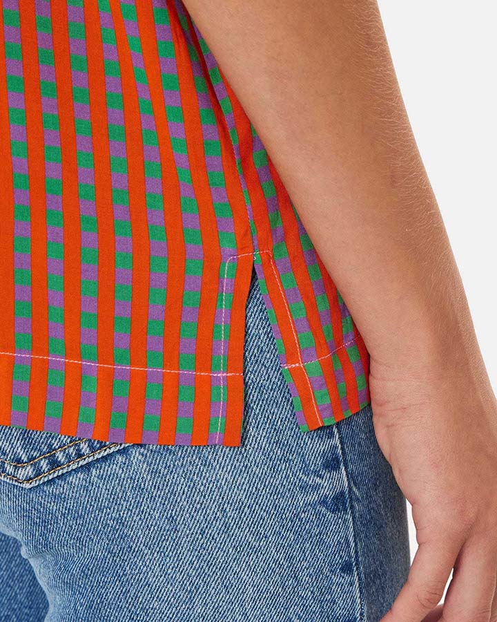 Amazzonia – camicia donna maniche corte  made in Italy con fantasia arancione, verde e viola