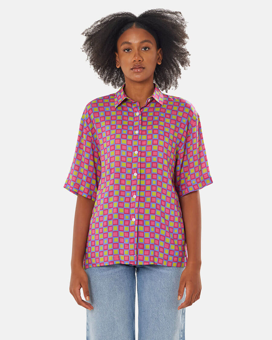 Cherry – camicia donna maniche corte made in Italy con fantasia rosa, fucsia, viola e verde