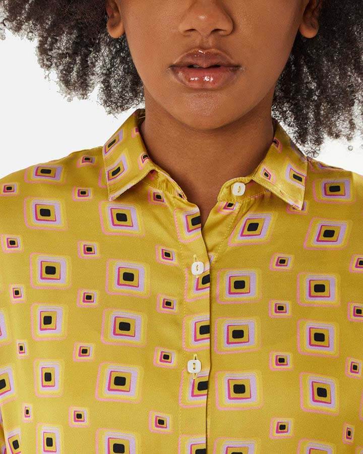 Ultra – camicia donna maniche lunghe made in Italy con fantasia gialla
