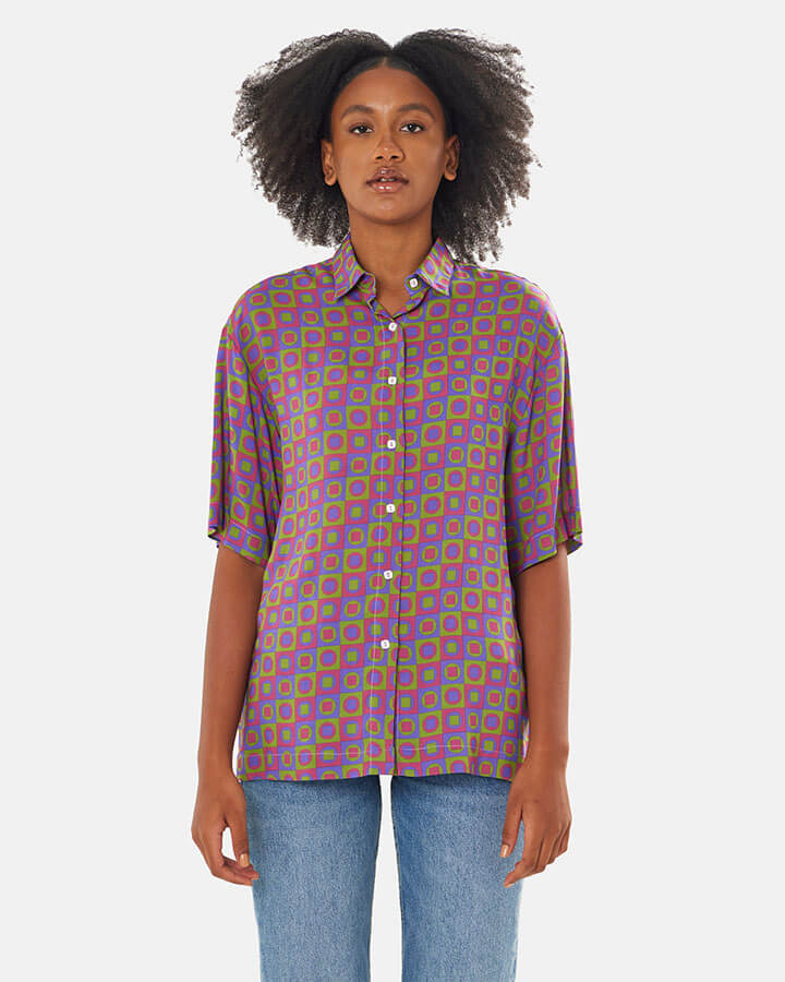 Camicia maniche corte donna particolare, colori verde blu amaranto estiva, fantasia geometrica
