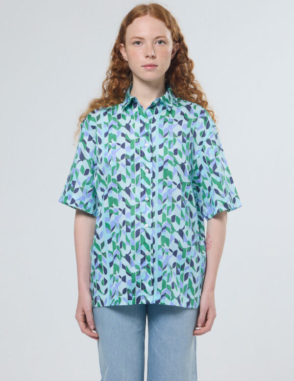 Camicie donna leggere eleganti particolari e colorate con stampe vivaci e tagli moderni